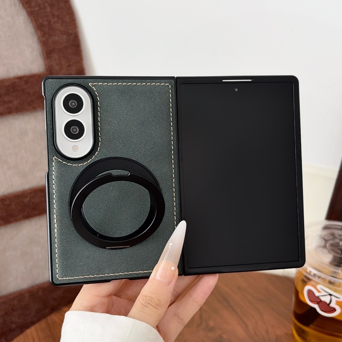 Luxuriöse Schafsleder-Handyhül – Magnetic Charging Stand Bewertung und Preis